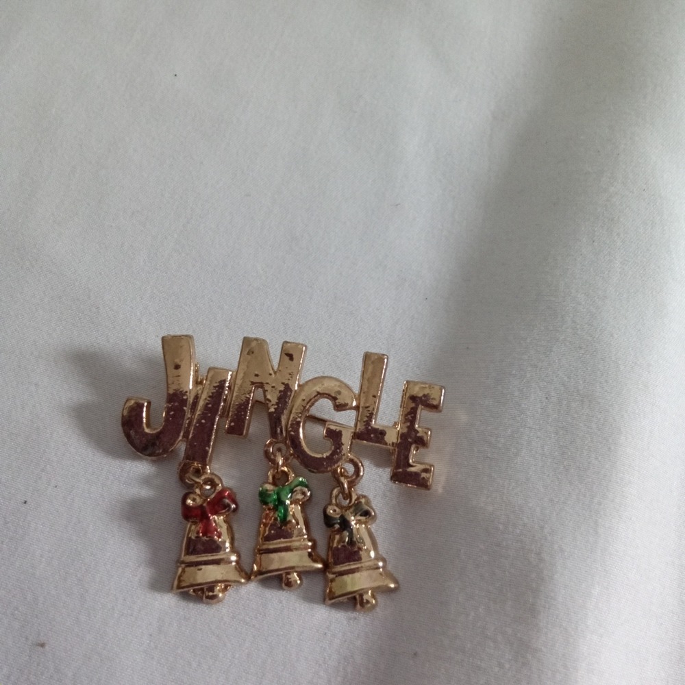 Vintage Jingle Bells Christmas Brooch Gold Tone Festive Holiday Pin with Dangles